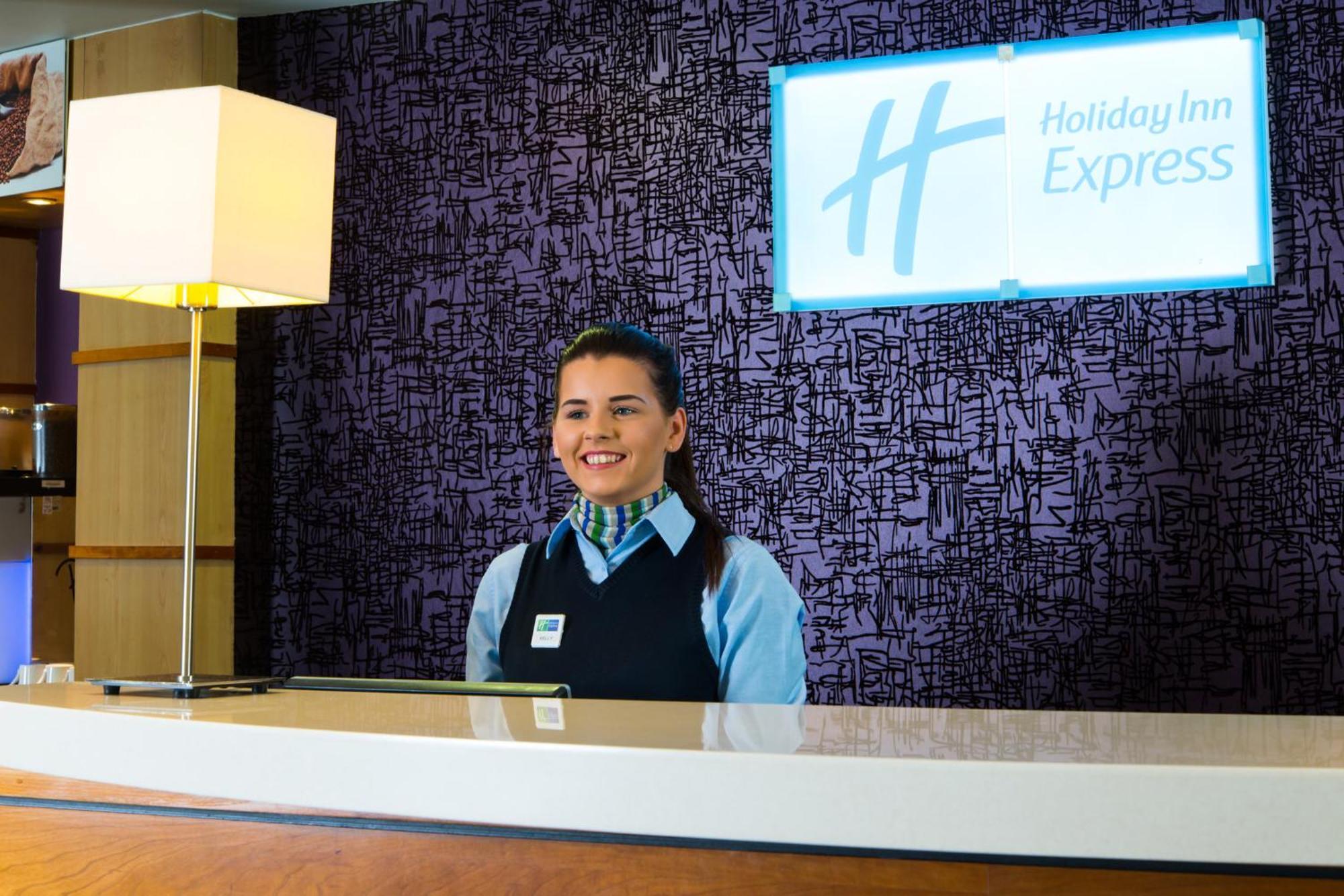 Holiday Inn Express - Glasgow - City Ctr Riverside, An Ihg Hotel Extérieur photo